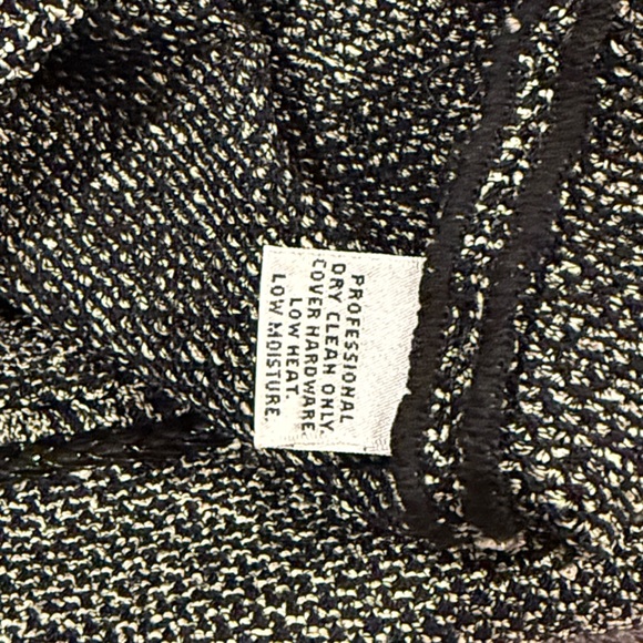 St. JOHN COLLECTION 10 Black White Tweed 3/4 Sleeve Metallic Fringe Trim Jacket - Picture 12 of 15